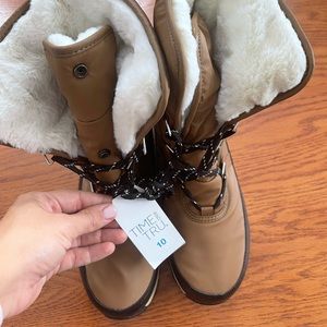 Brown and Black winter boots! NEW!